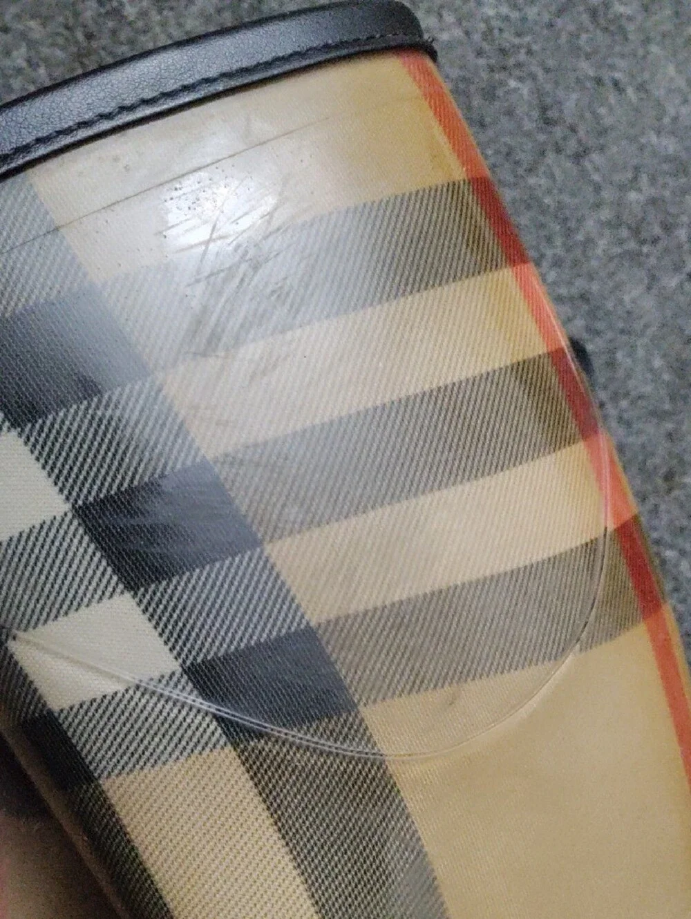 Burberry haymarket classic